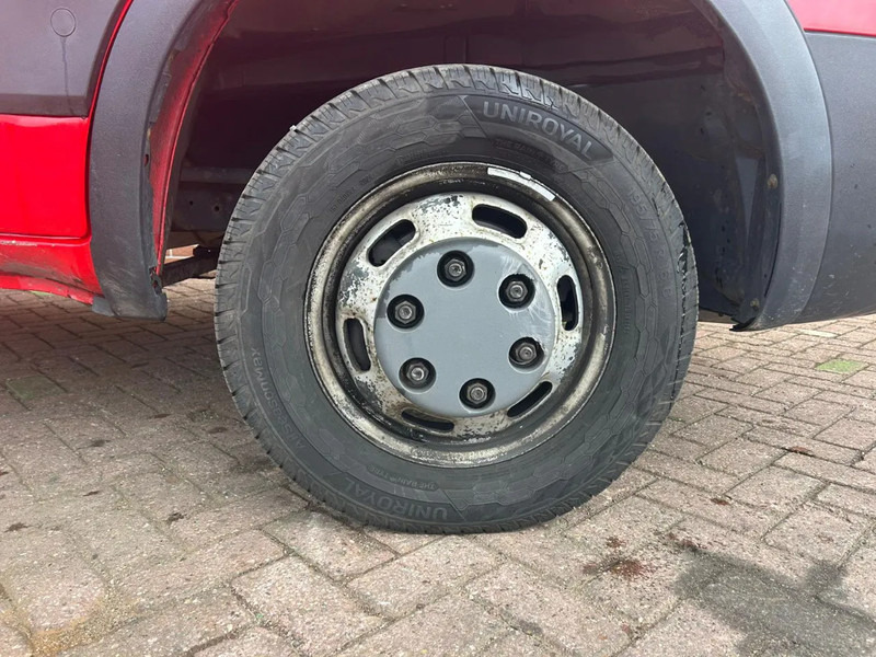 Tractor unit Iveco Daily 40 C18: picture 7