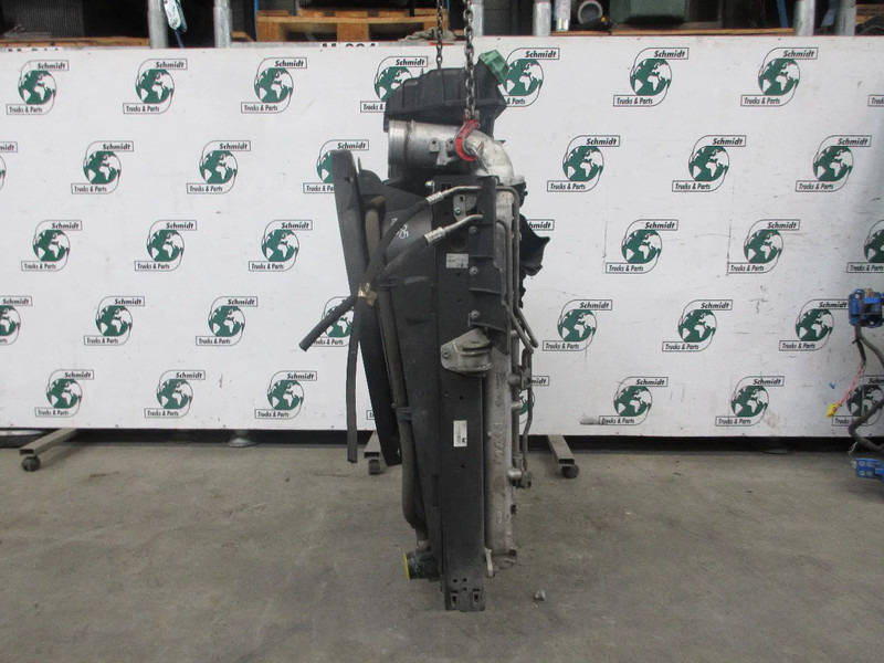 MAN 81.06101-6812 // 81.06130-0240 RADIATEUR INTERCOOLER 18.430 TGS /2023 - Radiator for Truck: picture 4 MAN 81.06101-6812 // 81.06130-0240 RADIATEUR INTERCOOLER 18.430 TGS /2023 - Radiator for Truck: picture 4