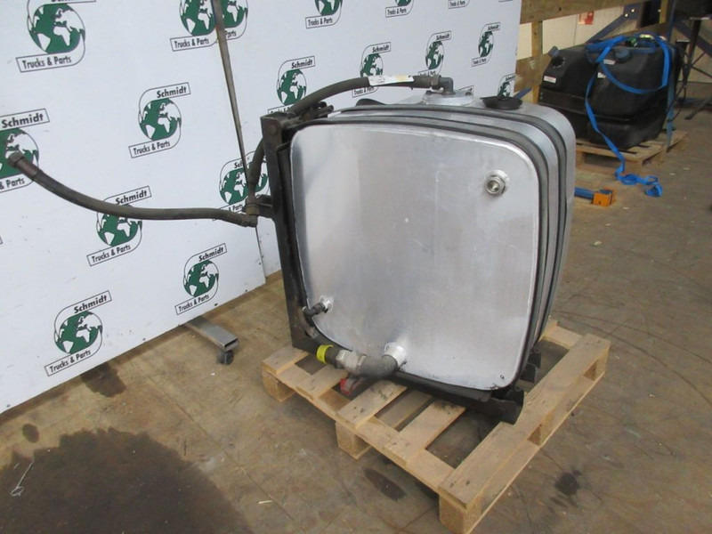 MAN MAN TGS olietank - Hydraulics for Truck: picture 3 MAN MAN TGS olietank - Hydraulics for Truck: picture 3