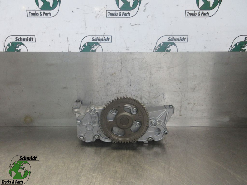 Mercedes-Benz A 471 180 26 01 / 31 01 / 41 01 OLIEPOMP OM471LA EURO 6 - Oil pump for Truck: picture 1 Mercedes-Benz A 471 180 26 01 / 31 01 / 41 01 OLIEPOMP OM471LA EURO 6 - Oil pump for Truck: picture 1