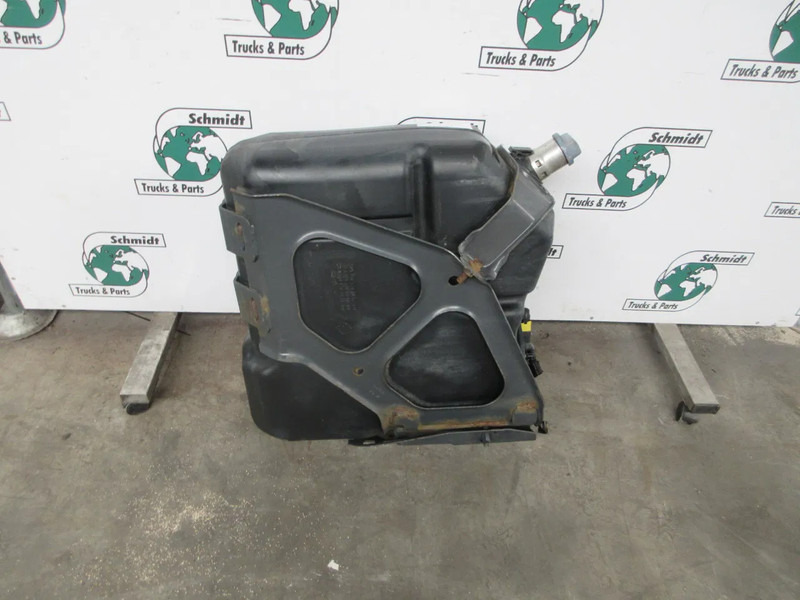 Fuel tank for Truck Mercedes-Benz A 960 470 15 15 AD BLUE TANK MERCEDES BENZ MP 4 EURO 6: picture 6