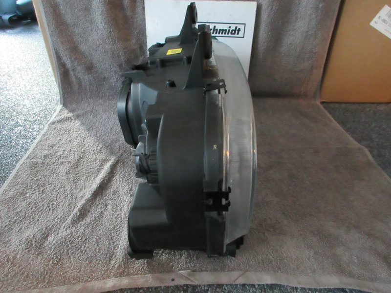 Mercedes-Benz A 973 820 22 61 // A 973 820 23 61 KOPLAMP ATEGO EURO 6 R + L NIEUWE !!! - Headlight for Truck: picture 3 Mercedes-Benz A 973 820 22 61 // A 973 820 23 61 KOPLAMP ATEGO EURO 6 R + L NIEUWE !!! - Headlight for Truck: picture 3