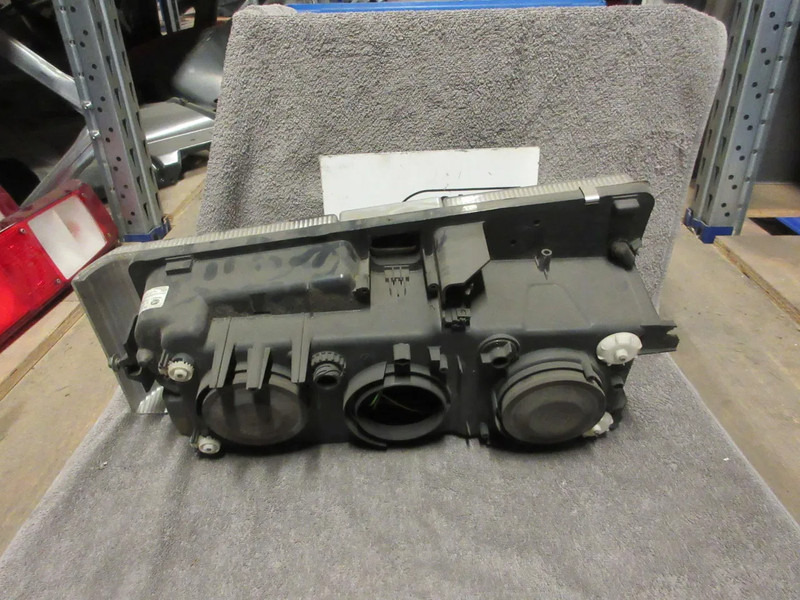Renault 5010623620 KOPLAMP RENAULT AE MAGNUM MODEL 2014 LINKS - Headlight for Truck: picture 3 Renault 5010623620 KOPLAMP RENAULT AE MAGNUM MODEL 2014 LINKS - Headlight for Truck: picture 3