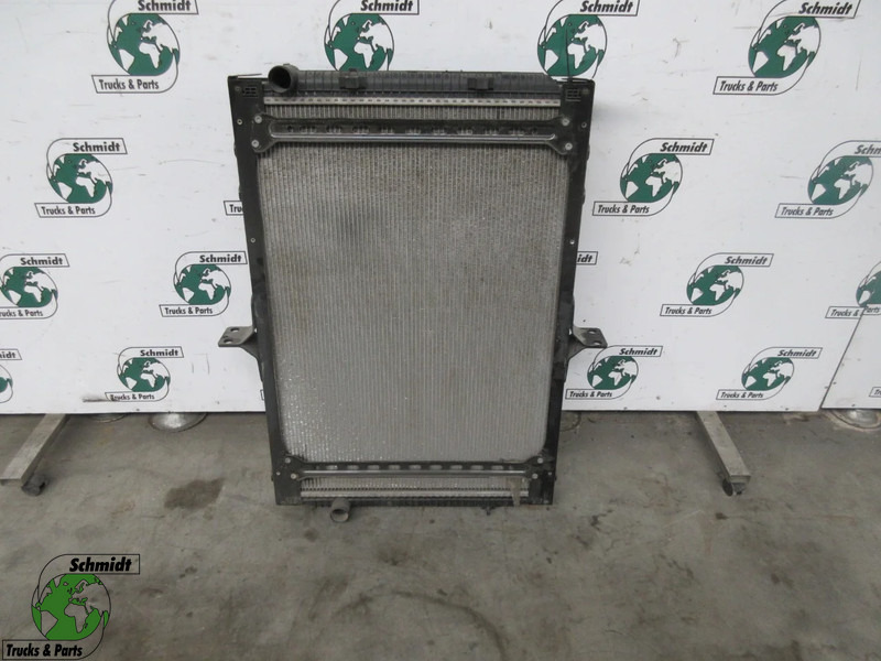 Renault PREMIUM 7421699253 RADIATEUR HELA 8MK 376 745- 151 - Radiator for Truck: picture 1 Renault PREMIUM 7421699253 RADIATEUR HELA 8MK 376 745- 151 - Radiator for Truck: picture 1
