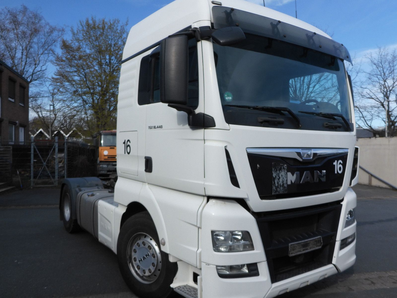 MAN TGX 18.440 Kipphydraulik + Fernverkehr - Tractor unit: picture 2 MAN TGX 18.440 Kipphydraulik + Fernverkehr - Tractor unit: picture 2