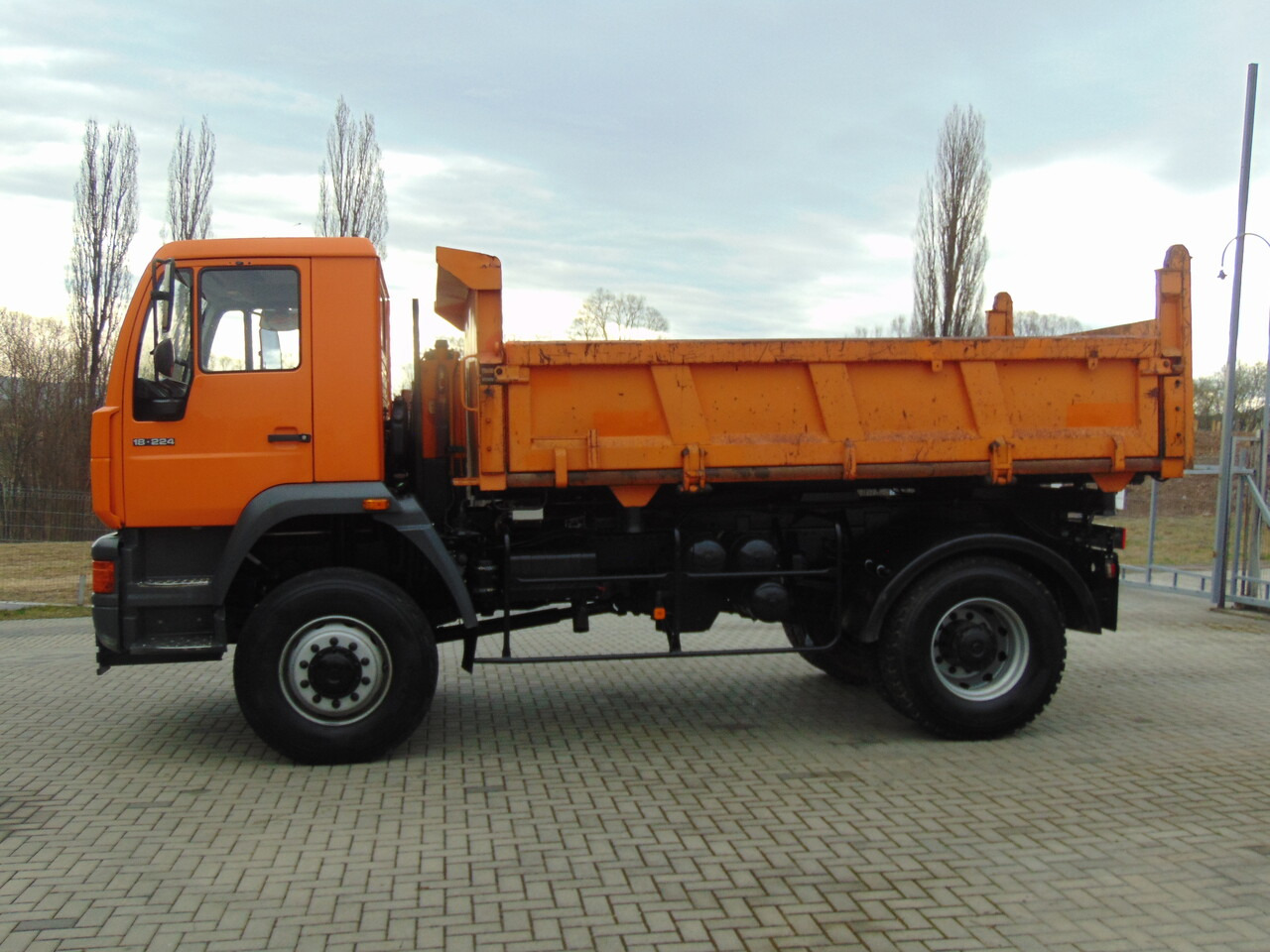 MAN 18-224 4x4 KIPER - Tipper: picture 5 MAN 18-224 4x4 KIPER - Tipper: picture 5