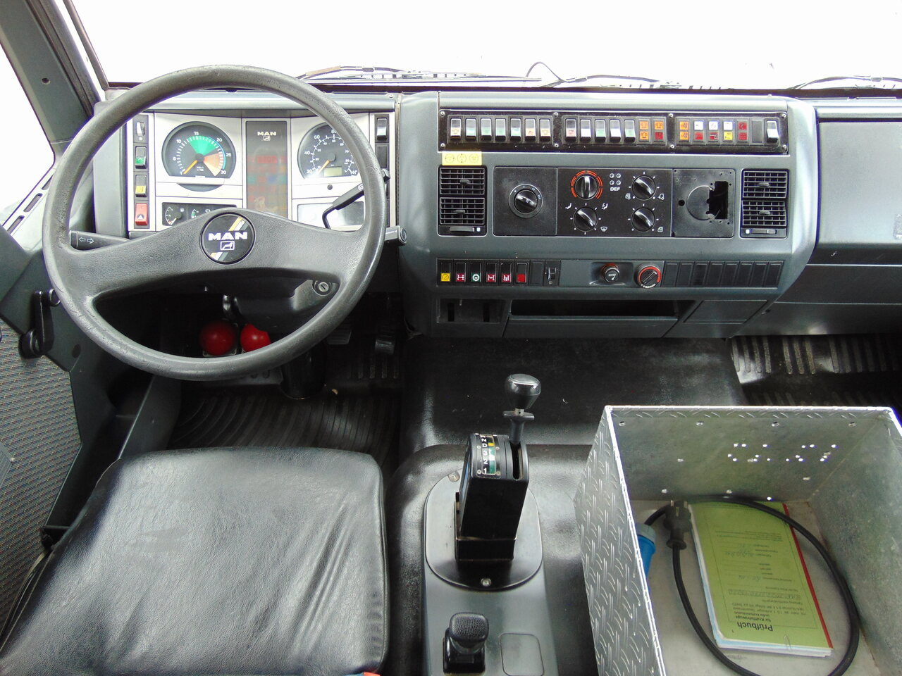 Leasing of MAN LE14.260 4x4 MAGIRUS MAN LE14.260 4x4 MAGIRUS: picture 21