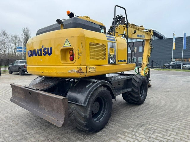 Komatsu PW140-7 Rototilt - Wheel excavator: picture 4 Komatsu PW140-7 Rototilt - Wheel excavator: picture 4