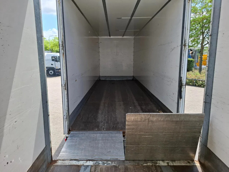 Box truck DAF CF 330 / VOLUME COMBI / THROUGH-LOADING SYSTEM / TUV:08-01-2026 / DEB / AIRCO / MANUAL / EURO-6 / 2016: picture 18