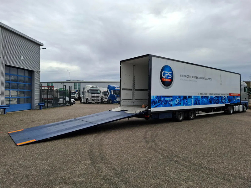 LECI TRAILER SR2E / NL RACE TRAILER / CAR TRANSPORT / 6CARS / 2XLIFT 3TON / WINCH / TUV:27-02-2026 / 2002 - Autotransporter semi-trailer: picture 5 LECI TRAILER SR2E / NL RACE TRAILER / CAR TRANSPORT / 6CARS / 2XLIFT 3TON / WINCH / TUV:27-02-2026 / 2002 - Autotransporter semi-trailer: picture 5