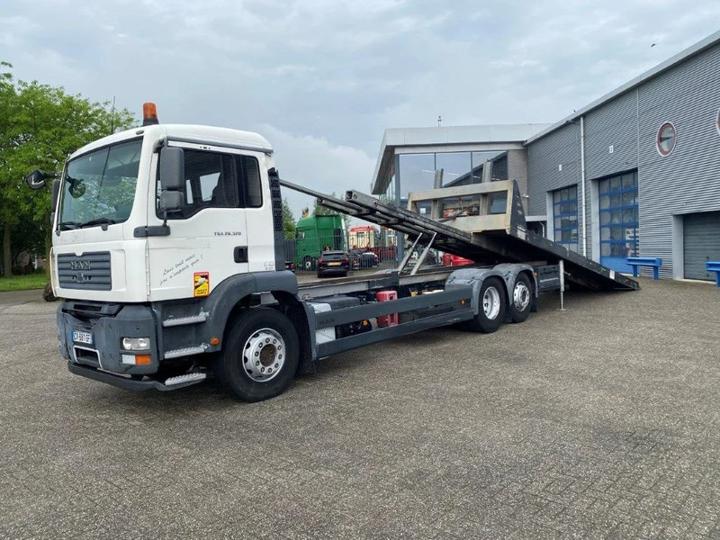 MAN TGA26.320 / SLIDING PLATEAU / WINCH / LIFT AXLE / MACHINE CARRIER / MANUAL / EURO-4 / 2007 - Dropside/ Flatbed truck: picture 1 MAN TGA26.320 / SLIDING PLATEAU / WINCH / LIFT AXLE / MACHINE CARRIER / MANUAL / EURO-4 / 2007 - Dropside/ Flatbed truck: picture 1