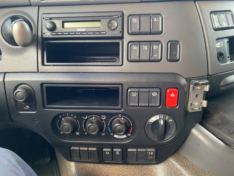 Tractor unit DAF CF400 / GERMAN TRUCK / DEB / ACC / LWDS / AIRCO / ONLY:698572 KM / AUTOMATIC / EURO-6 / 2016: picture 17
