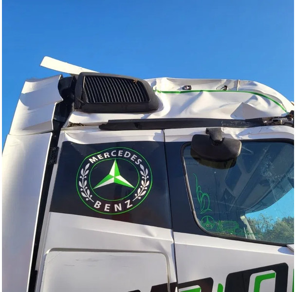 Tractor unit Mercedes-Benz ACTROS 1863 / ENGINE RUNNING / RETARDER / PARK-COOL /HYDRAULICS / ONLY: 268593KM / GIGA-SPACE / MIRRORCAM / AUTOMATIC / EURO-6 /: picture 10 Tractor unit Mercedes-Benz ACTROS 1863 / ENGINE RUNNING / RETARDER / PARK-COOL /HYDRAULICS / ONLY: 268593KM / GIGA-SPACE / MIRRORCAM / AUTOMATIC / EURO-6 /: picture 10