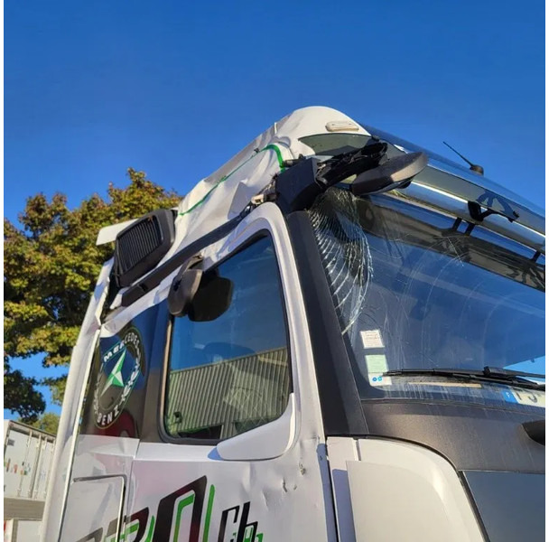 Tractor unit Mercedes-Benz ACTROS 1863 / ENGINE RUNNING / RETARDER / PARK-COOL /HYDRAULICS / ONLY: 268593KM / GIGA-SPACE / MIRRORCAM / AUTOMATIC / EURO-6 /: picture 11 Tractor unit Mercedes-Benz ACTROS 1863 / ENGINE RUNNING / RETARDER / PARK-COOL /HYDRAULICS / ONLY: 268593KM / GIGA-SPACE / MIRRORCAM / AUTOMATIC / EURO-6 /: picture 11