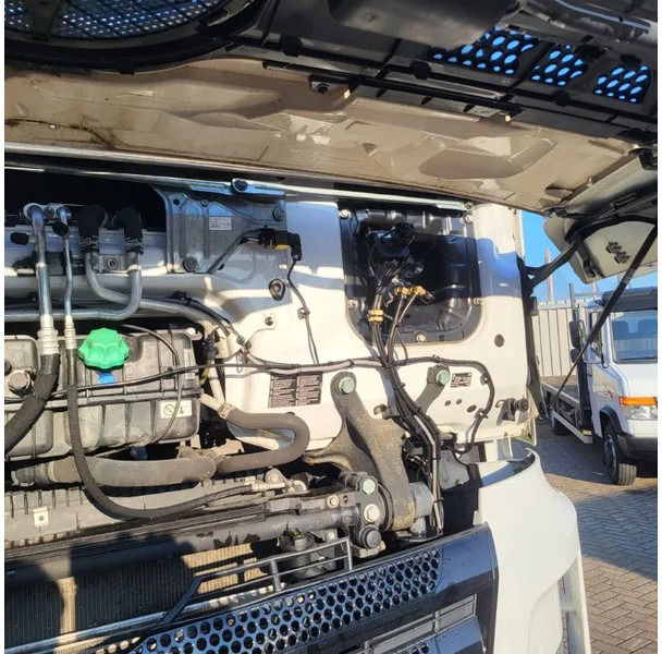 Tractor unit Mercedes-Benz ACTROS 1863 / ENGINE RUNNING / RETARDER / PARK-COOL /HYDRAULICS / ONLY: 268593KM / GIGA-SPACE / MIRRORCAM / AUTOMATIC / EURO-6 /: picture 12 Tractor unit Mercedes-Benz ACTROS 1863 / ENGINE RUNNING / RETARDER / PARK-COOL /HYDRAULICS / ONLY: 268593KM / GIGA-SPACE / MIRRORCAM / AUTOMATIC / EURO-6 /: picture 12