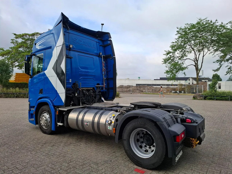 Scania NGS R410 / GERMAN TRUCK / RETARDER / I-PARKCOOL / LNG / ONLY:676801KM / LWDS / GEN2 V2 TACHO / AUTOMATIC / EURO-6 / 2020 - Tractor unit: picture 3 Scania NGS R410 / GERMAN TRUCK / RETARDER / I-PARKCOOL / LNG / ONLY:676801KM / LWDS / GEN2 V2 TACHO / AUTOMATIC / EURO-6 / 2020 - Tractor unit: picture 3
