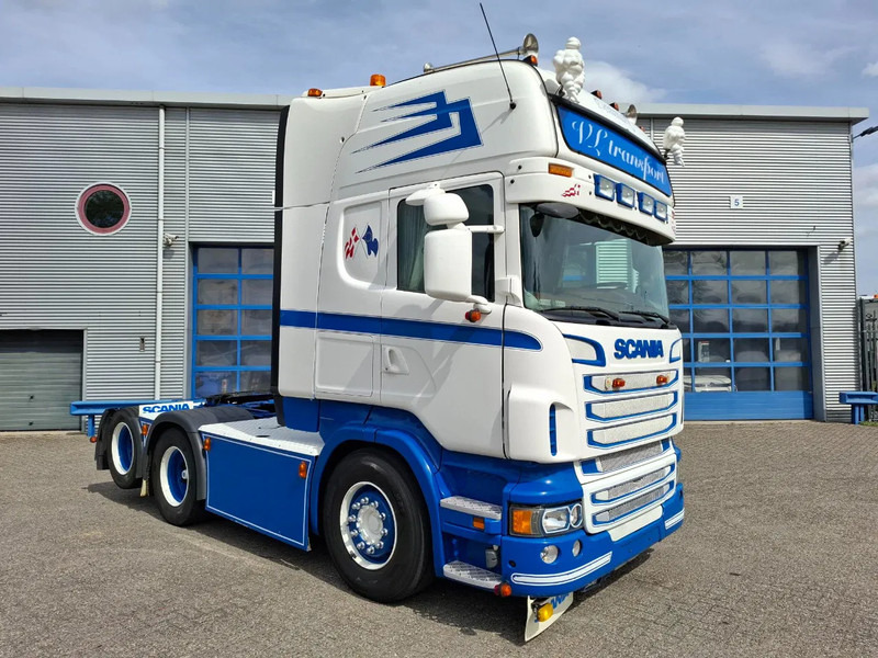Scania R560 V8 / BOOGIE / HYDRAULICS / FULL-AIR / AUTOMATIC / EURO-5 / 2012 - Tractor unit: picture 2 Scania R560 V8 / BOOGIE / HYDRAULICS / FULL-AIR / AUTOMATIC / EURO-5 / 2012 - Tractor unit: picture 2