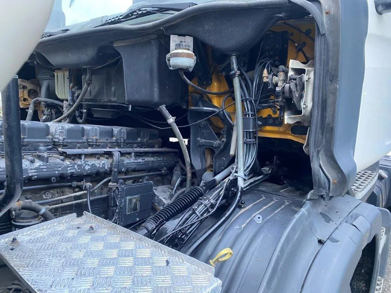 Leasing of Scania T114-340 / ONLY:207529 KM / GOOD CONDITION / OLD TACHO / MANUAL / EURO-2 / 1998 Scania T114-340 / ONLY:207529 KM / GOOD CONDITION / OLD TACHO / MANUAL / EURO-2 / 1998: picture 9