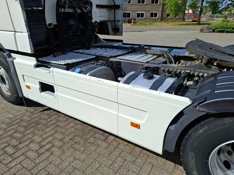 Tractor unit Volvo FH13-540 / HYDRAULICS / VEB+ / TUV:01-04-2026 / FRIDGE / AIRCO / SIDESKIRTS / AUTOMATIC / EURO-5 / 2012: picture 8