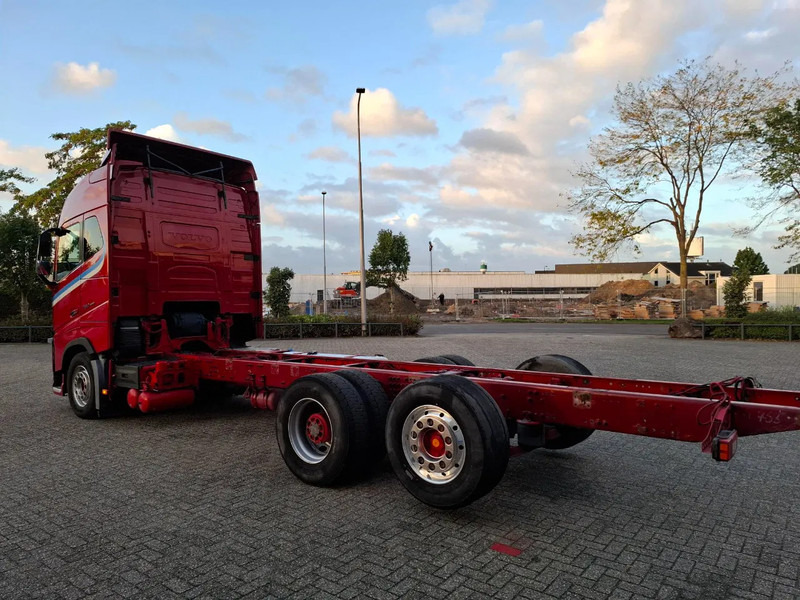 Volvo FH16-750 / BIG AXLE / VEB+ / ONLY:679711 KM / TECHNICAL 70TON / 9TON FRONT AXLE / INLINER / FULL-AIR / AUTOMATIC / EURO-6 / 2018 - Cab chassis truck: picture 3 Volvo FH16-750 / BIG AXLE / VEB+ / ONLY:679711 KM / TECHNICAL 70TON / 9TON FRONT AXLE / INLINER / FULL-AIR / AUTOMATIC / EURO-6 / 2018 - Cab chassis truck: picture 3