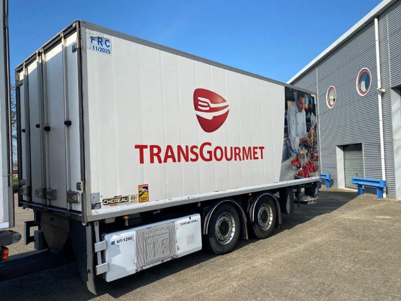 Refrigerator truck Volvo FM4-420 / COMPLETE COOL+FREEZE COMBI / CHEREAU / THROUGH-LOADING SYSTEM / 2XPLATFORM DHOLLANDIA / FREEZING LOCK / AUTOMATIC / EU: picture 15 Refrigerator truck Volvo FM4-420 / COMPLETE COOL+FREEZE COMBI / CHEREAU / THROUGH-LOADING SYSTEM / 2XPLATFORM DHOLLANDIA / FREEZING LOCK / AUTOMATIC / EU: picture 15