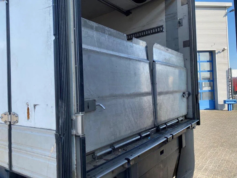 Refrigerator truck Volvo FM4-420 / COMPLETE COOL+FREEZE COMBI / CHEREAU / THROUGH-LOADING SYSTEM / 2XPLATFORM DHOLLANDIA / FREEZING LOCK / AUTOMATIC / EU: picture 10