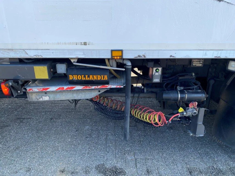 Refrigerator truck Volvo FM4-420 / COMPLETE COOL+FREEZE COMBI / CHEREAU / THROUGH-LOADING SYSTEM / 2XPLATFORM DHOLLANDIA / FREEZING LOCK / AUTOMATIC / EU: picture 18 Refrigerator truck Volvo FM4-420 / COMPLETE COOL+FREEZE COMBI / CHEREAU / THROUGH-LOADING SYSTEM / 2XPLATFORM DHOLLANDIA / FREEZING LOCK / AUTOMATIC / EU: picture 18