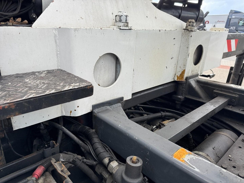 Crane truck DAF CF410 FAQ HMF 2620, Unfall - Damaged.: picture 8 Crane truck DAF CF410 FAQ HMF 2620, Unfall - Damaged.: picture 8