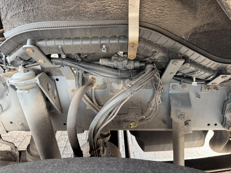 Crane truck DAF CF410 FAQ HMF 2620, Unfall - Damaged.: picture 18 Crane truck DAF CF410 FAQ HMF 2620, Unfall - Damaged.: picture 18