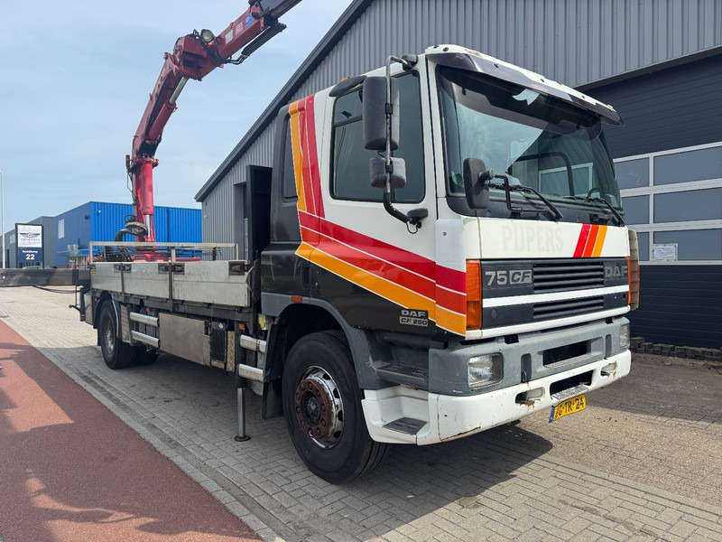 DAF CF75-250, HMF 1583 K4 + 1, Remote Control - Crane truck: picture 4 DAF CF75-250, HMF 1583 K4 + 1, Remote Control - Crane truck: picture 4