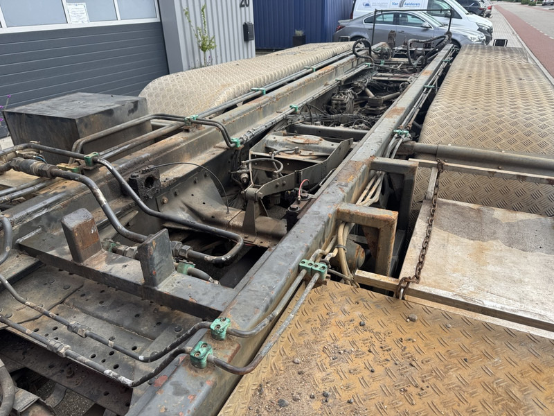 Cab chassis truck DAF XF-510 8x2 Chassis, Manual: picture 9