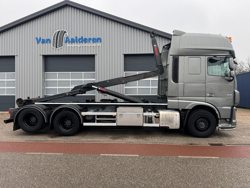 DAF XF530 FAS HIAB XR26S610 Hook / Polybenne / Ampliroll / Haakarm - Hook lift truck: picture 3 DAF XF530 FAS HIAB XR26S610 Hook / Polybenne / Ampliroll / Haakarm - Hook lift truck: picture 3