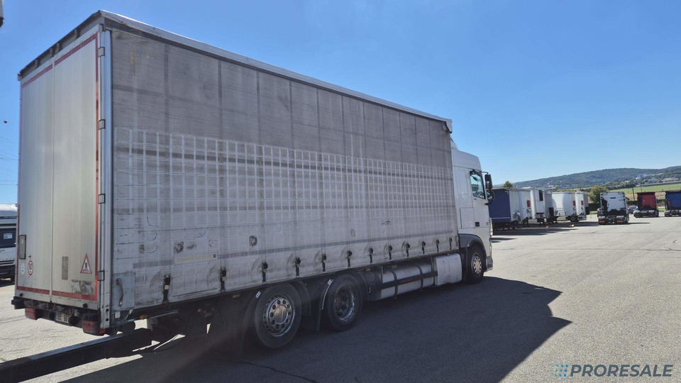 DAF XF 410 FAR SC EURO 6 - velkoobjemová souprava - prodejné jen s přívěsem SCHWARZMÜLLER TPA 2/E - cena je za celou soupravu - Curtainsider truck: picture 4 DAF XF 410 FAR SC EURO 6 - velkoobjemová souprava - prodejné jen s přívěsem SCHWARZMÜLLER TPA 2/E - cena je za celou soupravu - Curtainsider truck: picture 4
