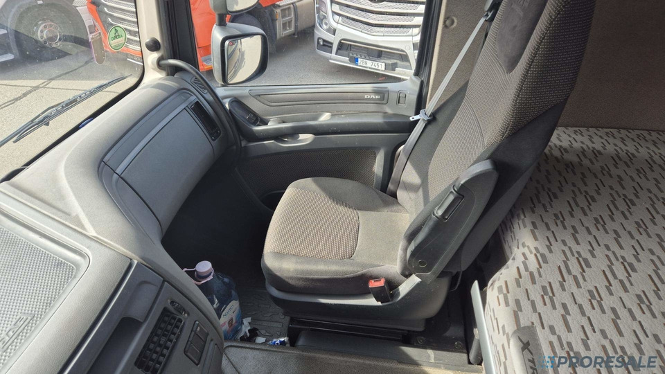 Leasing of DAF XF 460 FT LOW DECK SC EURO 6 DAF XF 460 FT LOW DECK SC EURO 6: picture 6 Leasing of DAF XF 460 FT LOW DECK SC EURO 6 DAF XF 460 FT LOW DECK SC EURO 6: picture 6