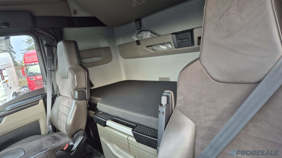 MAN TGX 18.510 XLX EURO 6 - Tractor unit: picture 5 MAN TGX 18.510 XLX EURO 6 - Tractor unit: picture 5