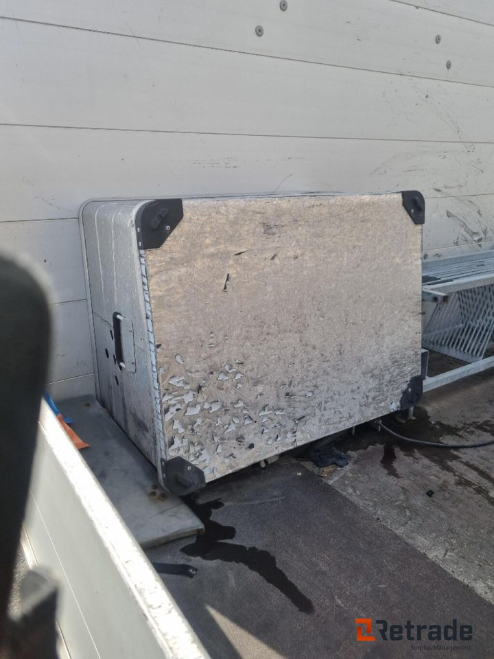 Dropside/ Flatbed truck 2003 lastebil RENAULT 180.08 (Rep objekt): picture 20 Dropside/ Flatbed truck 2003 lastebil RENAULT 180.08 (Rep objekt): picture 20