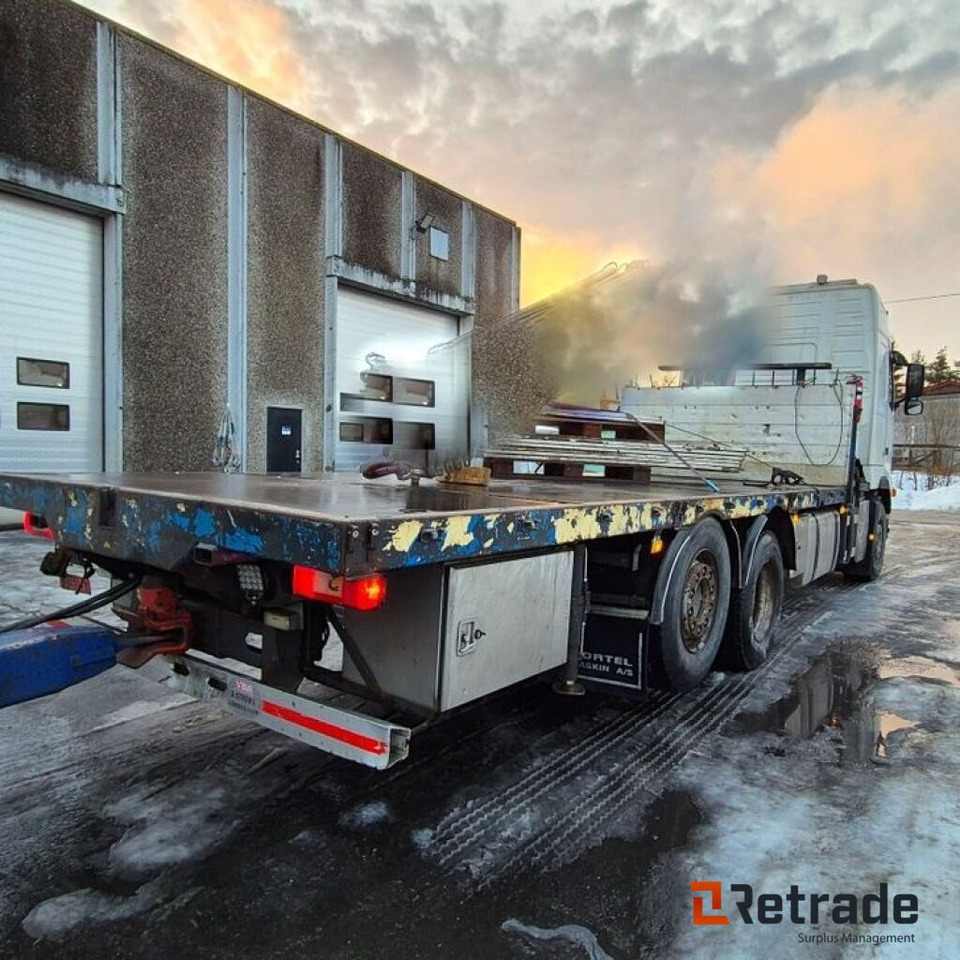 2007mod. Volvo FH 12 - Isothermal truck: picture 4 2007mod. Volvo FH 12 - Isothermal truck: picture 4