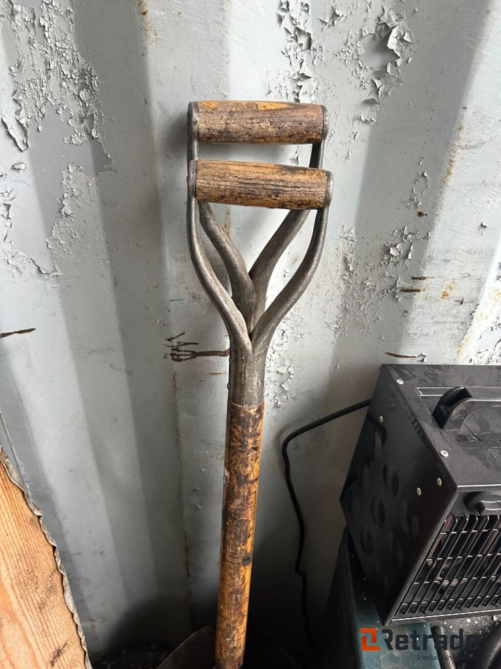 2stk. Asfaltspader + trillebår - Asphalt machine: picture 5 2stk. Asfaltspader + trillebår - Asphalt machine: picture 5