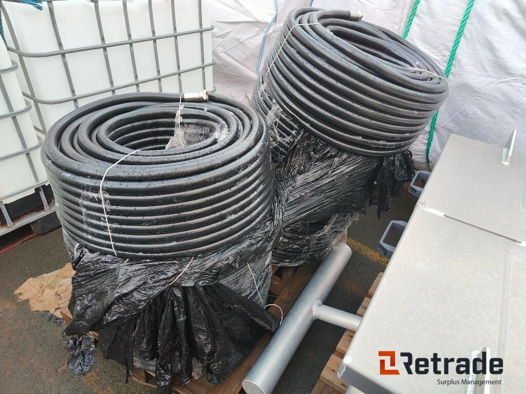 630m Ny luft/vann slange, 25x31 Reinforced PVC Hose - Tool/ Equipment: picture 4 630m Ny luft/vann slange, 25x31 Reinforced PVC Hose - Tool/ Equipment: picture 4