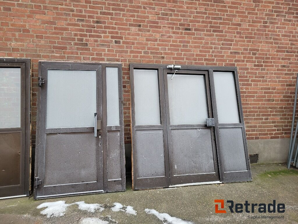 7 st dörrar i aluminum med fönsterparti - Tool/ Equipment: picture 4 7 st dörrar i aluminum med fönsterparti - Tool/ Equipment: picture 4