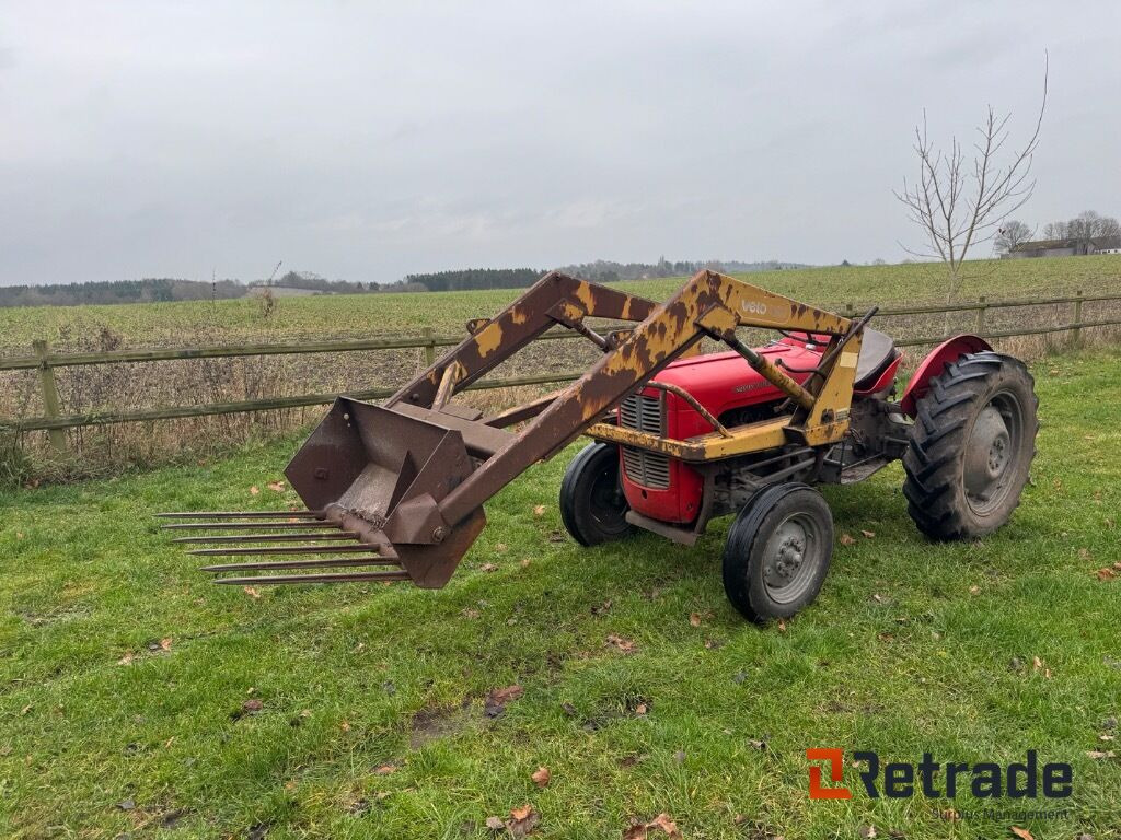Massey Ferguson 135 traktor - Agricultural machinery: picture 2 Massey Ferguson 135 traktor - Agricultural machinery: picture 2