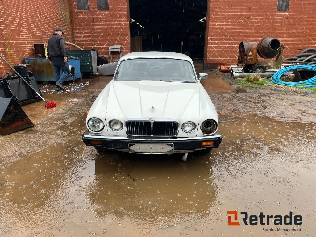 Bil Jaguar XJ 6 4,2 Oldtimer - Car: picture 2 Bil Jaguar XJ 6 4,2 Oldtimer - Car: picture 2