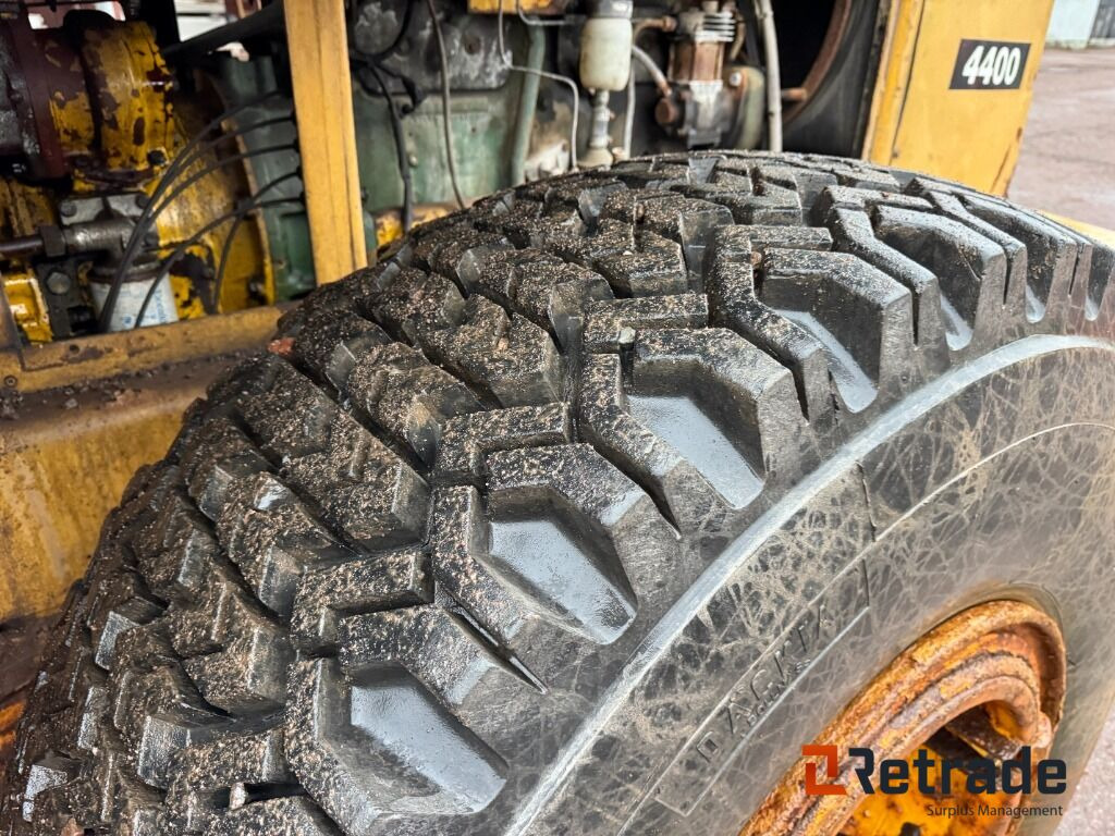 Construction machinery Hjullastare Volvo 4400: picture 12
