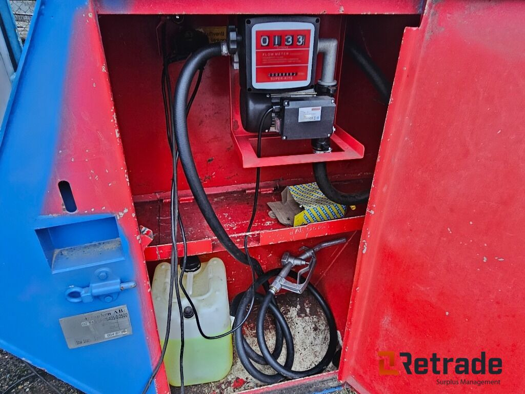 Dieseltank Färmartanken 2000L - Construction equipment: picture 5 Dieseltank Färmartanken 2000L - Construction equipment: picture 5