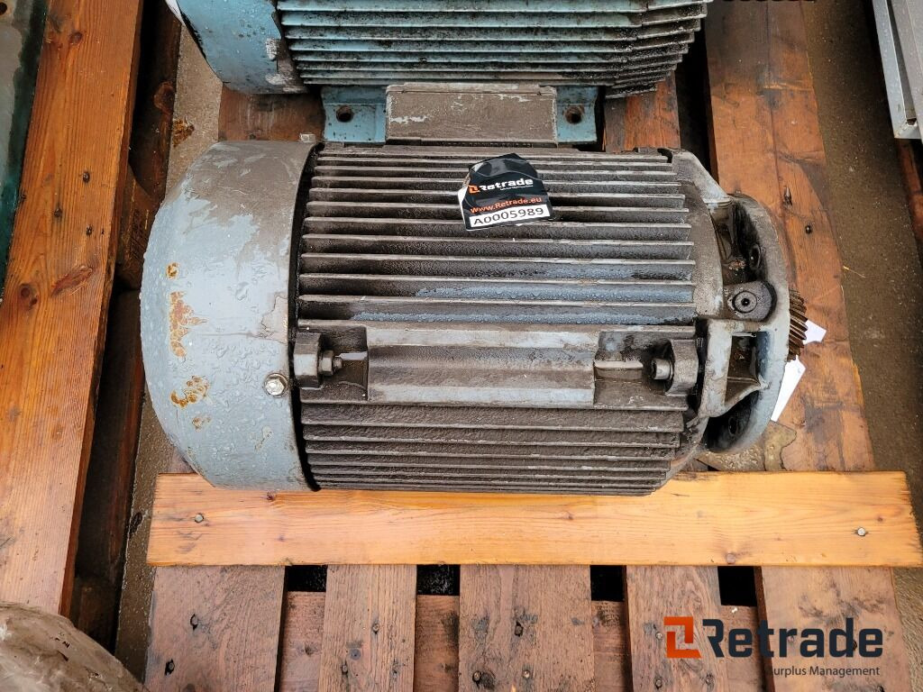 Elmotor SEW-Eurodrive RV82 DV160L4 - Other machinery: picture 1 Elmotor SEW-Eurodrive RV82 DV160L4 - Other machinery: picture 1