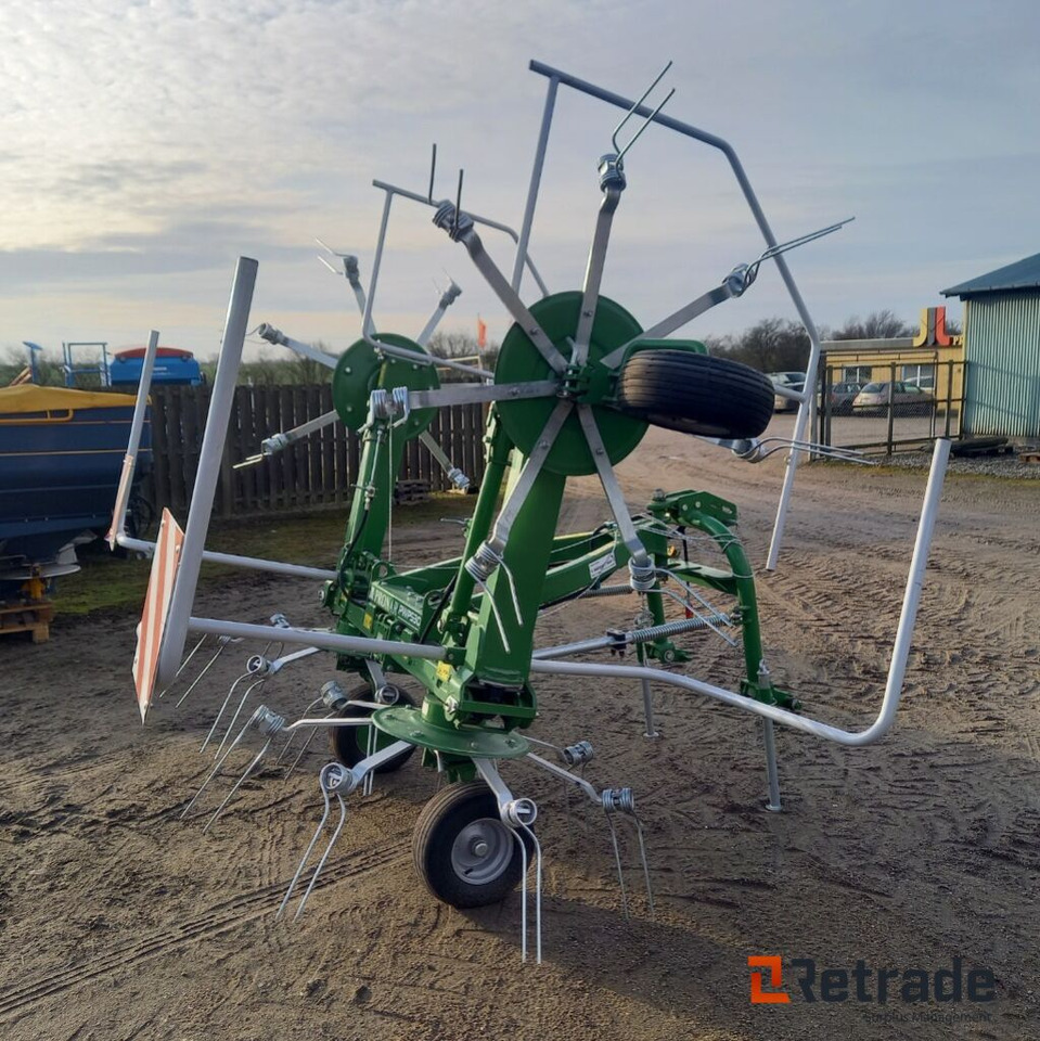 Pronar PWP 530 Vender/spreder. - Tedder/ Rake: picture 4 Pronar PWP 530 Vender/spreder. - Tedder/ Rake: picture 4