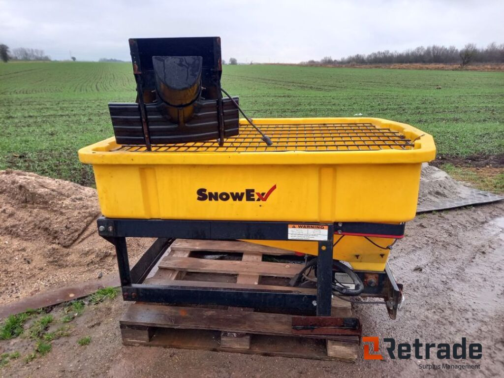 Snow EX Vee Pro 6000 salt spreder / salt spreeder - Construction equipment: picture 4 Snow EX Vee Pro 6000 salt spreder / salt spreeder - Construction equipment: picture 4