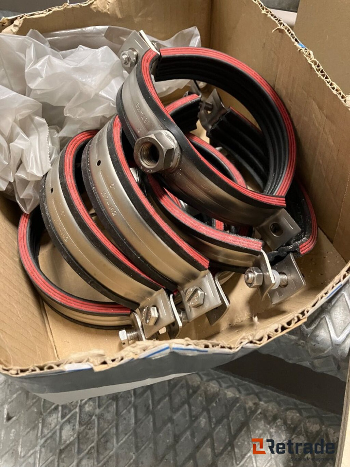 Större parti med Rörklammer i rostfritt och galvat , märke Hilti - Tool/ Equipment: picture 1 Större parti med Rörklammer i rostfritt och galvat , märke Hilti - Tool/ Equipment: picture 1