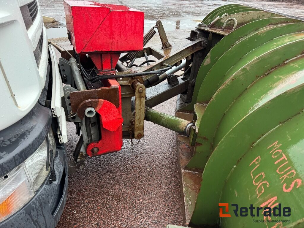 Tractor unit, Utility/ Special vehicle Dragbil Scania P94 6x2 motorredskap med plog: picture 47 Tractor unit, Utility/ Special vehicle Dragbil Scania P94 6x2 motorredskap med plog: picture 47