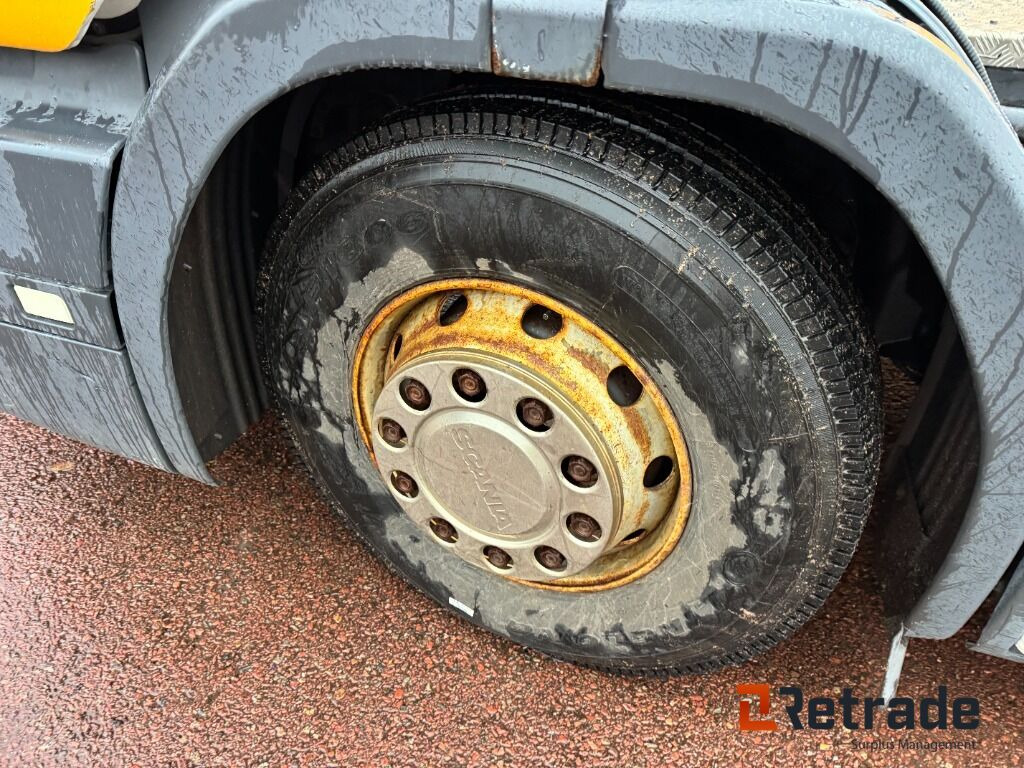 Tractor unit, Utility/ Special vehicle Dragbil Scania P94 6x2 motorredskap med plog: picture 15 Tractor unit, Utility/ Special vehicle Dragbil Scania P94 6x2 motorredskap med plog: picture 15